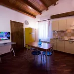 Alojamento de Acomodação e Pequeno-almoço Ruggero Cefalù