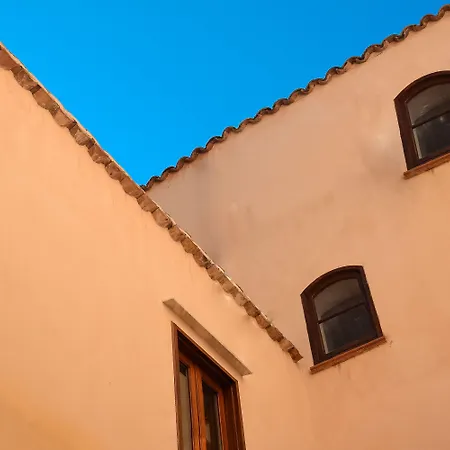 Ruggero Bed & Breakfast 3*