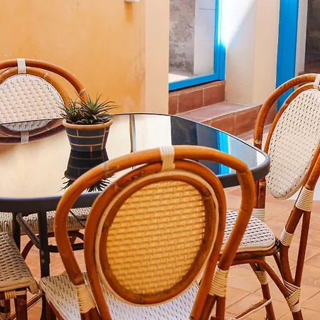 Bed & Breakfast Ruggero 3*